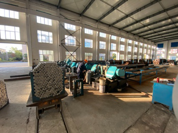 Macchine per a fabbricazione di catene di maglia tondi in acciaio