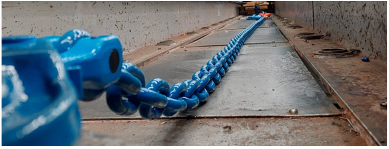Chain sling with Master Link in the test bed